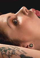 Tattooed Cutie gets Electro-Fucked!