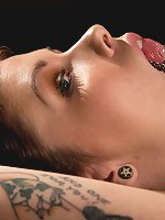 Tattooed Cutie gets Electro-Fucked!
