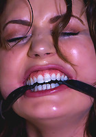 Sarah Shevon Suffers - Live Show Part 2