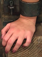 Q: Who thinks the smell of chain is hot?