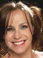 Bella Rossi - Captured Cunt