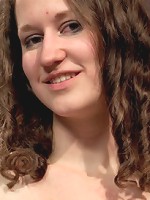 Cute red-head tests her masochistic tendencies