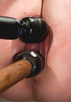 Top Girl/Girl Starlet Justine Joli Returns to HogTied