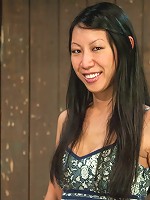 Tia LingSuch a tiny ass, such a huge machine cock!