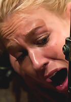 Mellanie MonroeLook at that PHAT ass! Yummy!