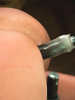 Mellanie MonroeLook at that PHAT ass! Yummy!