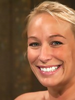 Mellanie MonroeLook at that PHAT ass! Yummy!