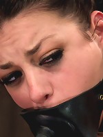 Q: Who thinks the smell of chain is hot?