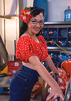 Retro Chick gets her mechanic to butt fuck her