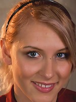 Katie Summers submits to Isis Love